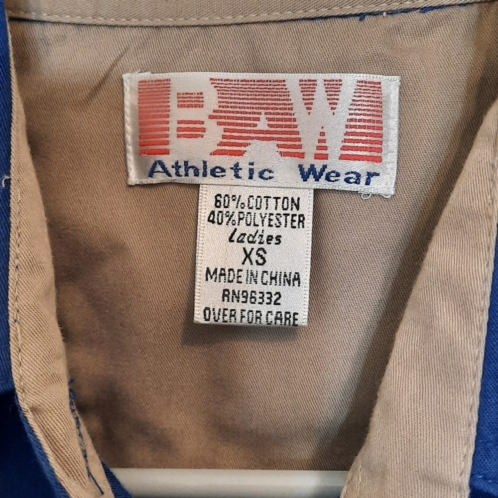 Clothes - Picture 2 of 3